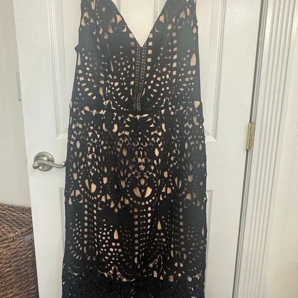 City Chic All Class Lacey overlay Black Dress Size 16 - Picture 5 of 16